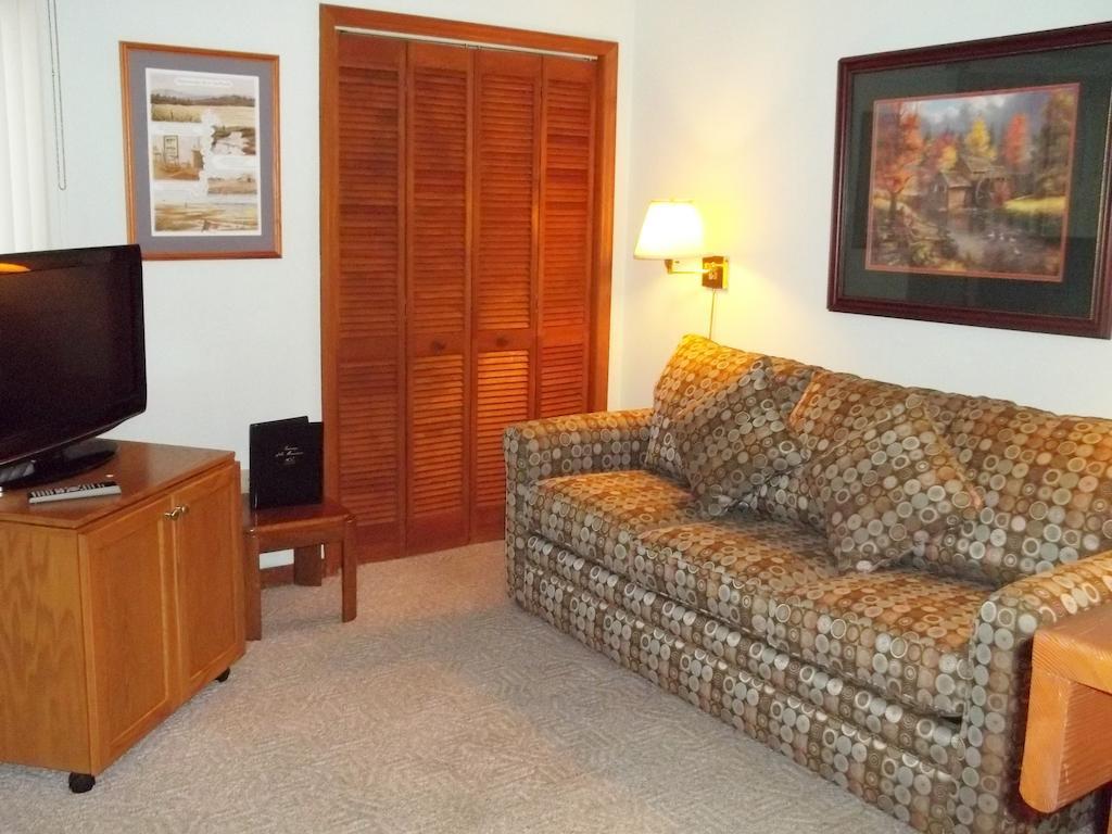 Hotel Fairways Of The Mountain Lake Lure Exterior foto
